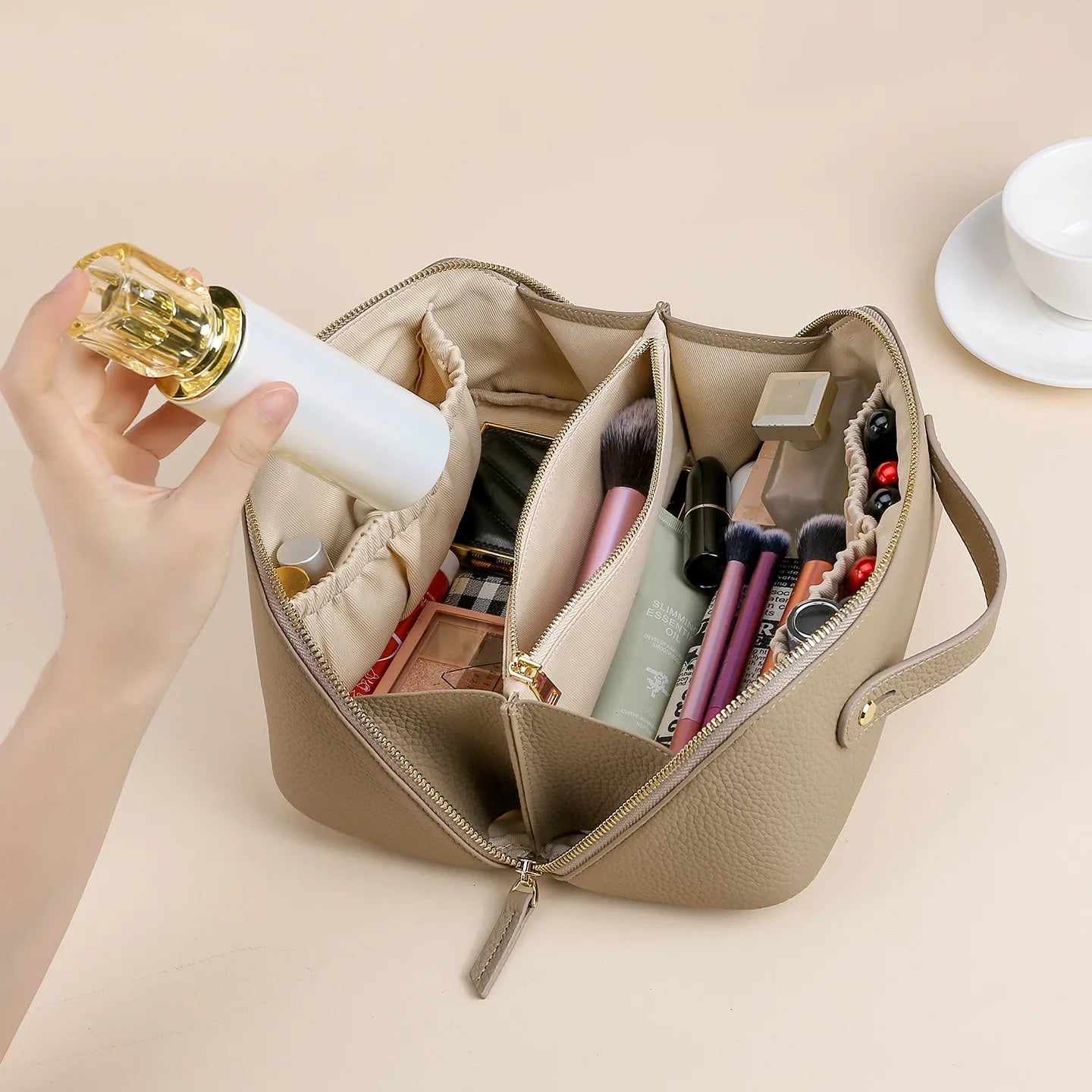 Genuine Leather Wash Bag – Double-Zip Cosmetic Case
